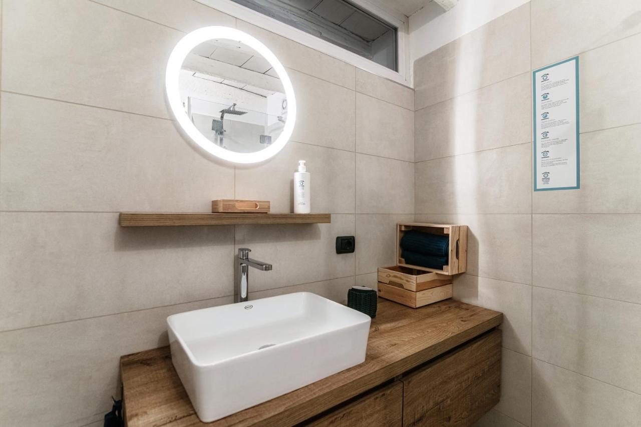 Suite Fontana - By MyhomeinCôme Extérieur photo